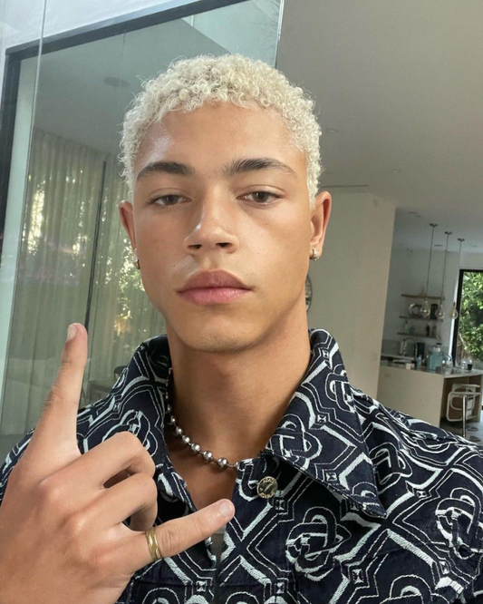 The Complete Guide to Bleach Hair Kits